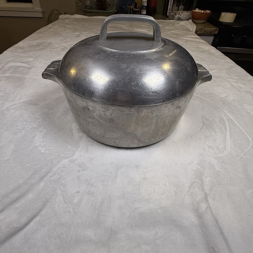 Vintage Wagner Ware Sidney-O Magnalite 4248-M 5 Qt Dutch Oven Lid & Trivet